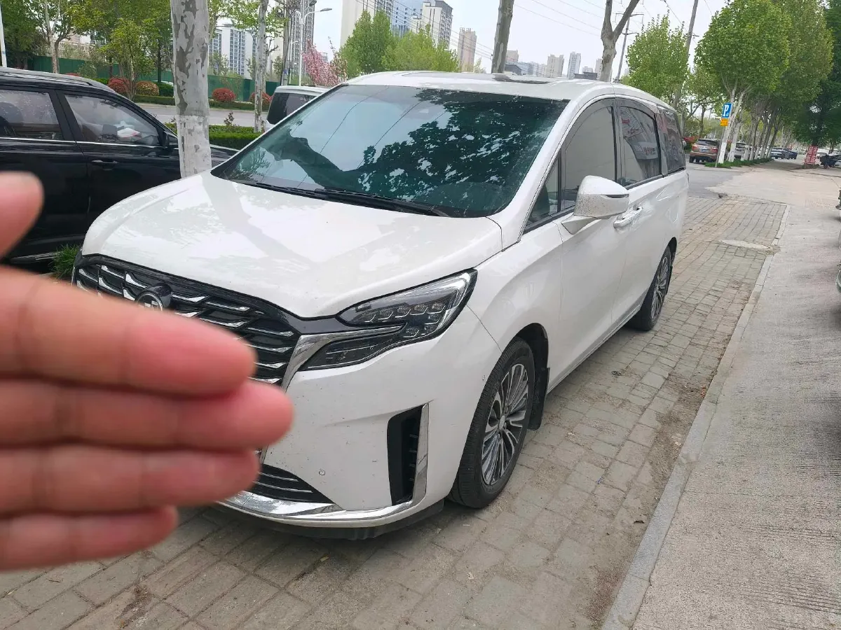 2023 Buick GL8 2.0T 237HP L4 9AT,autocango,china used car exporter,china ev exporter,chinese used car exporter,chinese used ev exporter