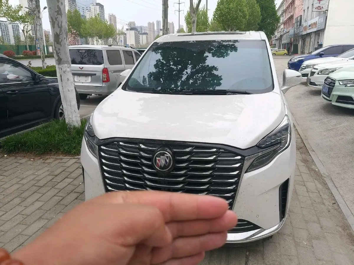 2023 Buick GL8 2.0T 237HP L4 9AT,autocango,china used car exporter,china ev exporter,chinese used car exporter,chinese used ev exporter