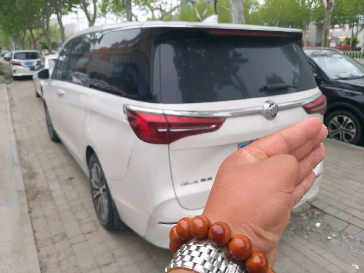 2023 Buick GL8 2.0T 237HP L4 9AT,autocango,china used car exporter,china ev exporter,chinese used car exporter,chinese used ev exporter