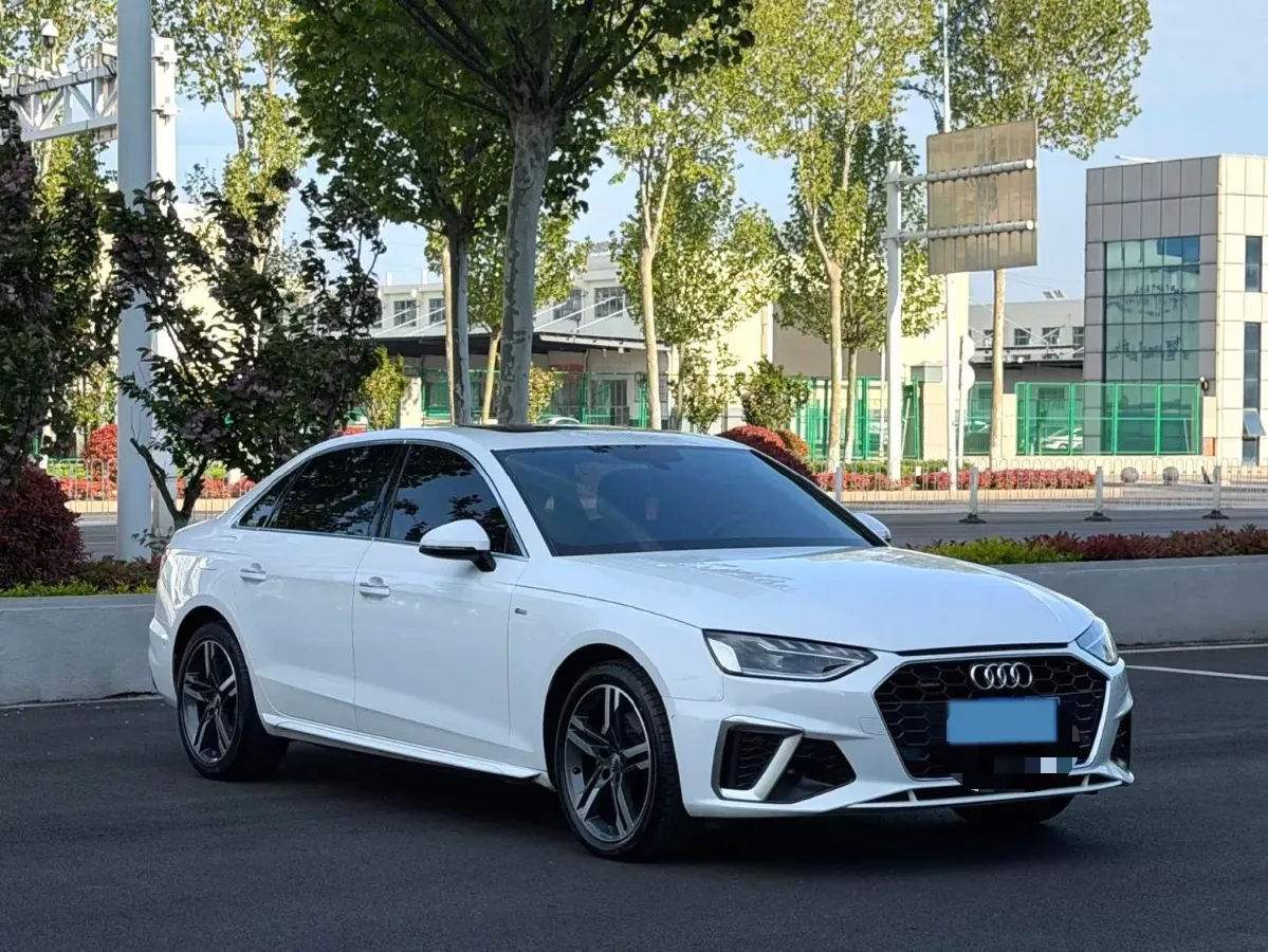 2020 Audi A4L 2.0T 190HP L4 7DCT,autocango,china used car exporter,china ev exporter,chinese used car exporter,chinese used ev exporter