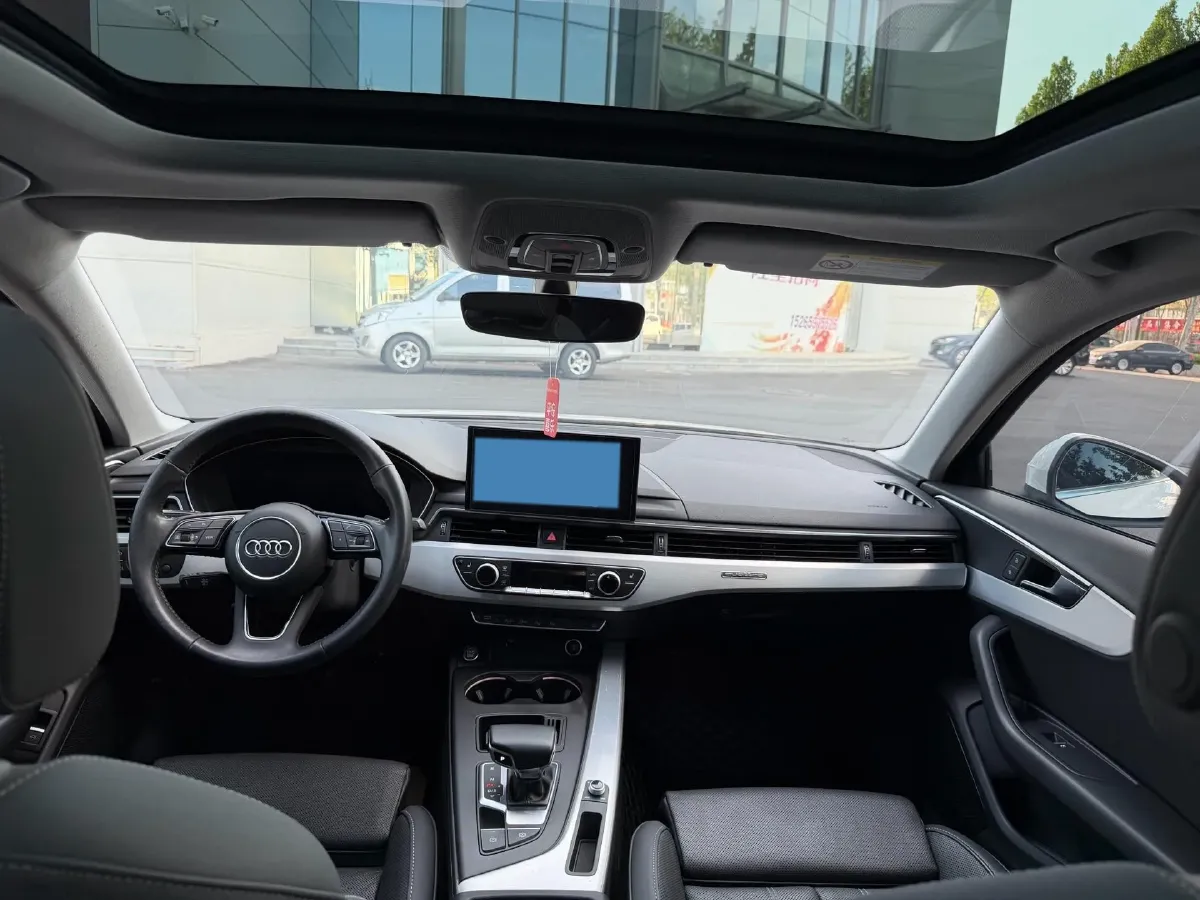 2020 Audi A4L 2.0T 190HP L4 7DCT,autocango,china used car exporter,china ev exporter,chinese used car exporter,chinese used ev exporter