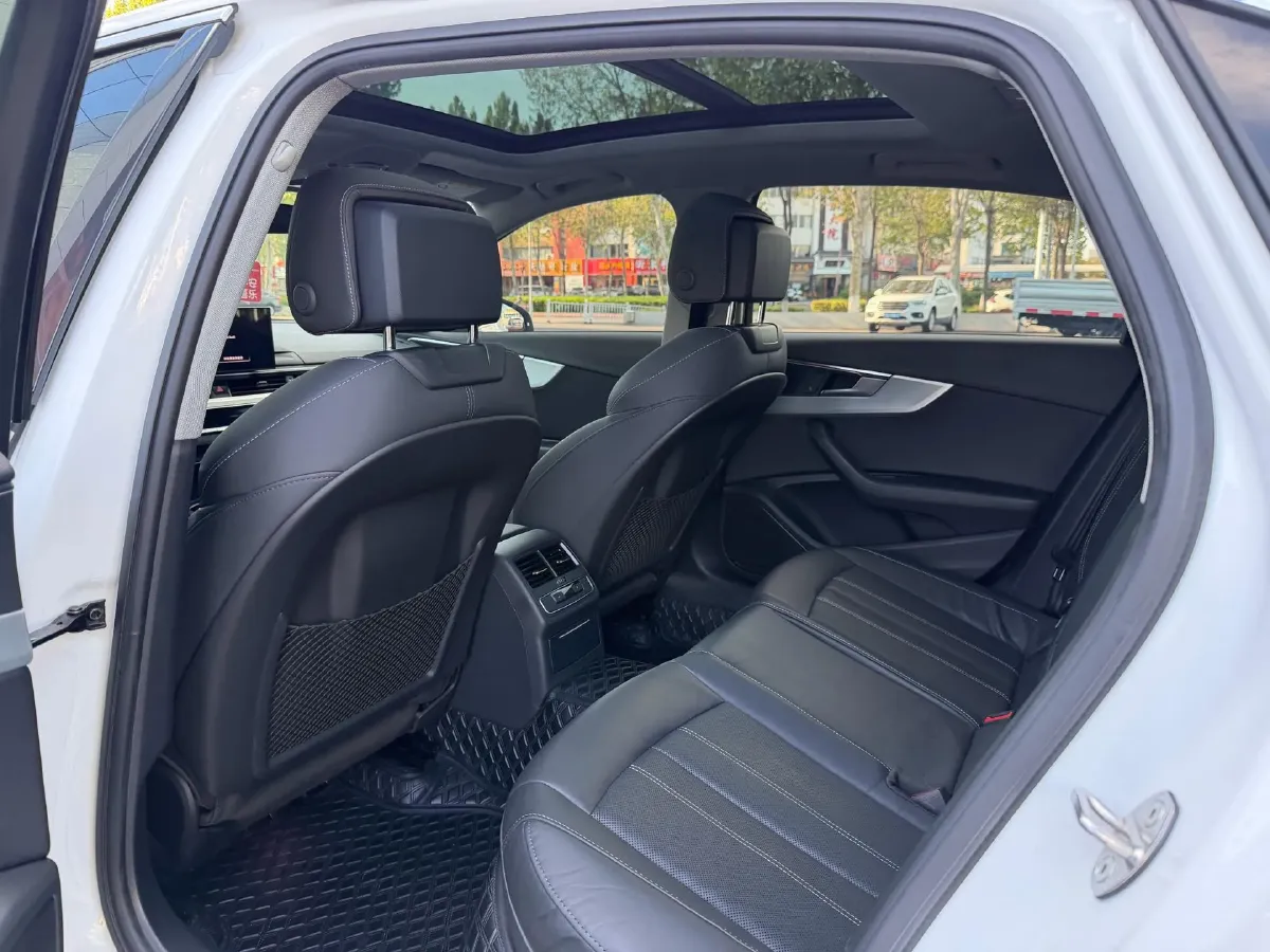 2020 Audi A4L 2.0T 190HP L4 7DCT,autocango,china used car exporter,china ev exporter,chinese used car exporter,chinese used ev exporter