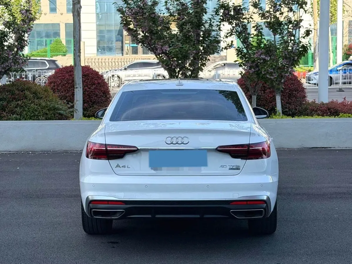 2020 Audi A4L 2.0T 190HP L4 7DCT,autocango,china used car exporter,china ev exporter,chinese used car exporter,chinese used ev exporter