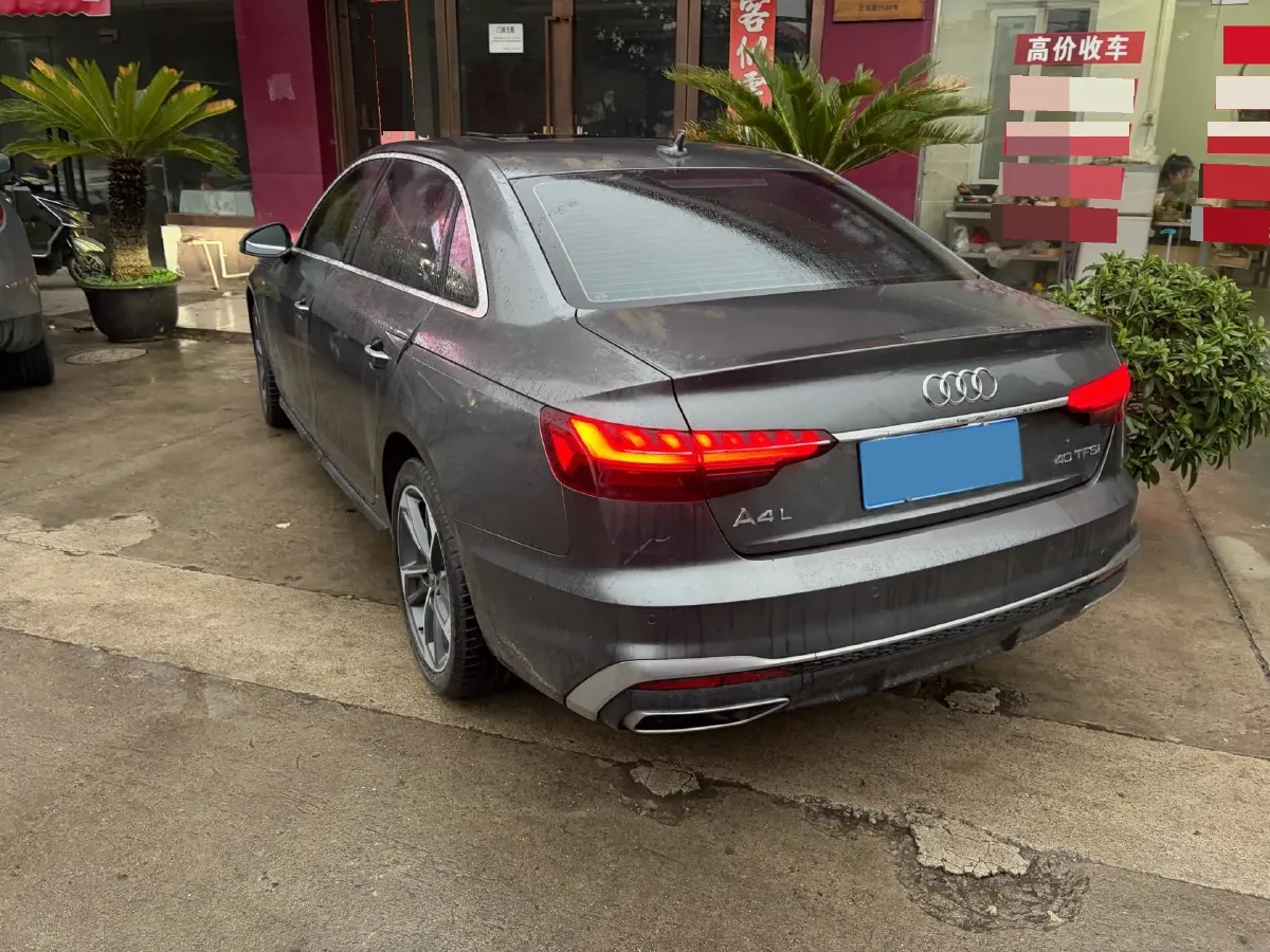 2022 Audi A4L 2.0T 190HP L4 7DCT,autocango,china used car exporter,china ev exporter,chinese used car exporter,chinese used ev exporter
