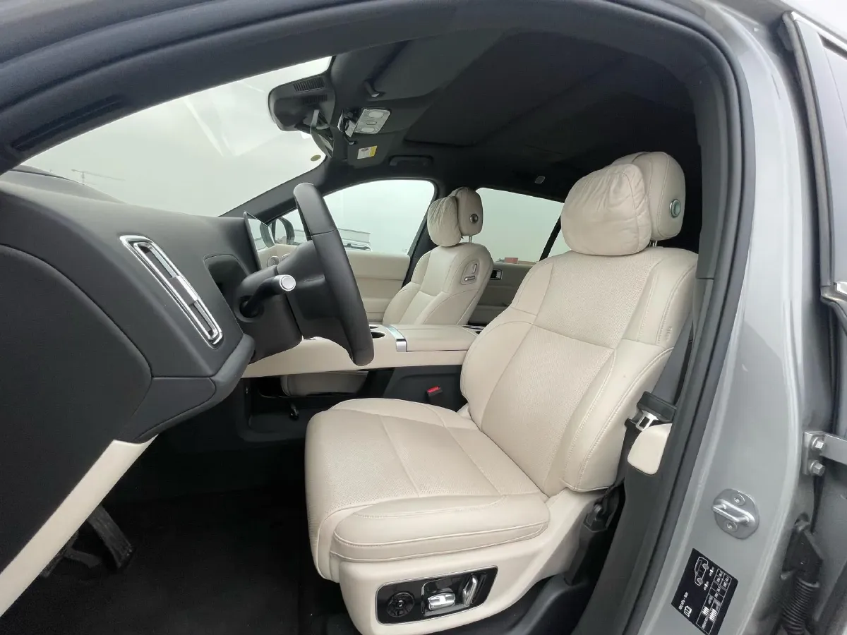 2024 Li L9 Range Extended 154HP REEV 52.3KWH,autocango,china used car exporter,china ev exporter,chinese used car exporter,chinese used ev exporter