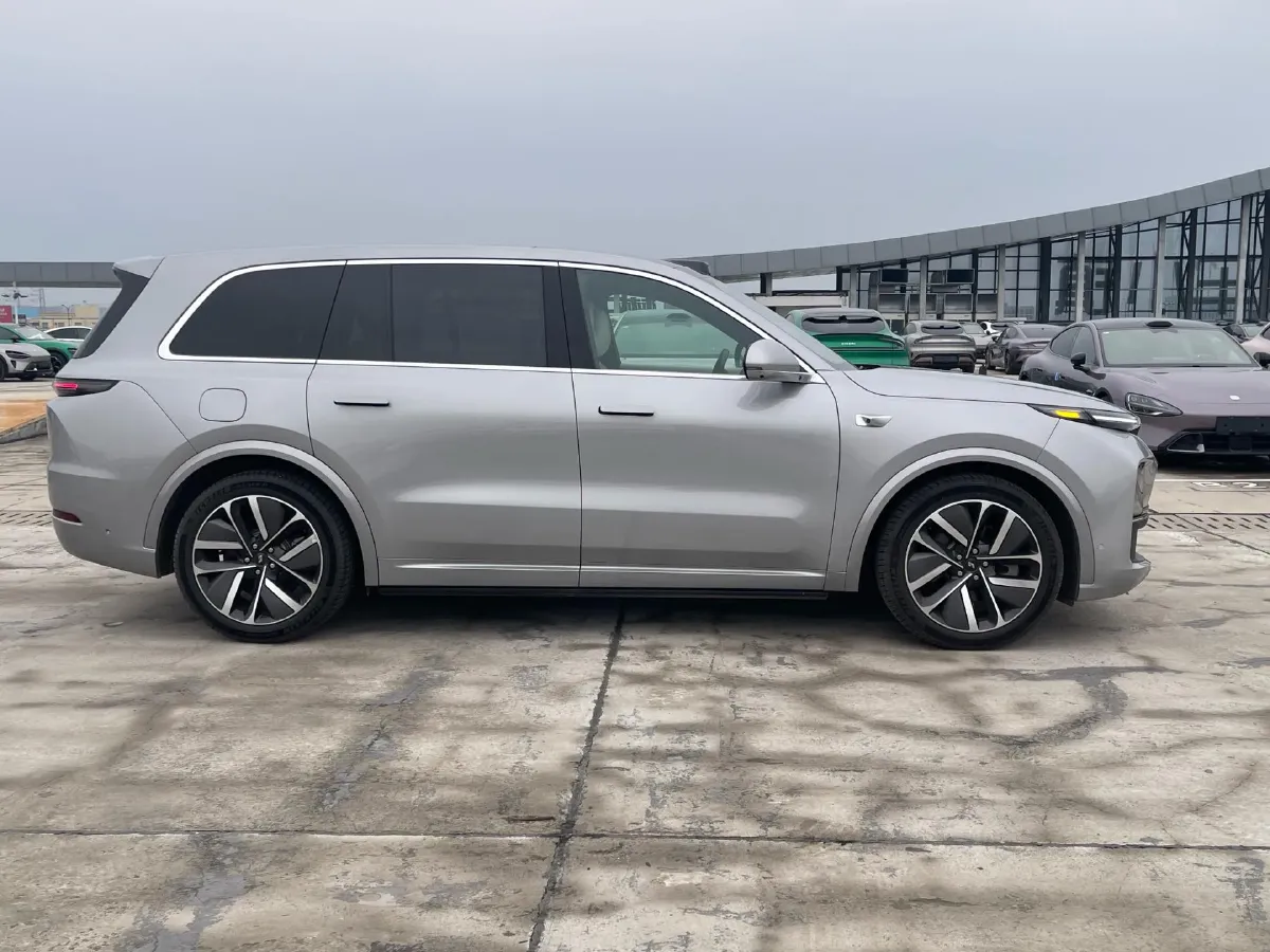 2024 Li L9 Range Extended 154HP REEV 52.3KWH,autocango,china used car exporter,china ev exporter,chinese used car exporter,chinese used ev exporter