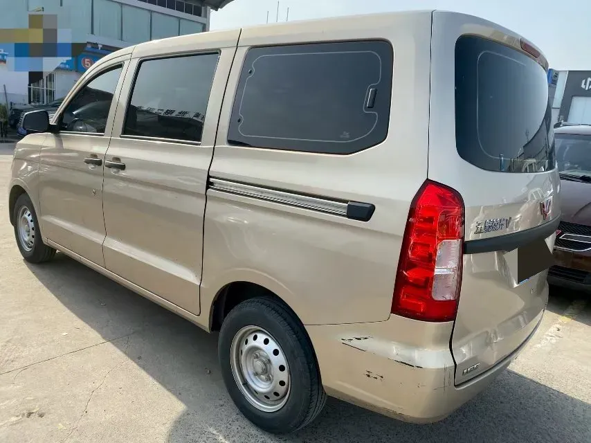 2019 WuLing HongGuang V 1.5L 99HP L4 6MT,autocango,china used car exporter,china ev exporter,chinese used car exporter,chinese used ev exporter