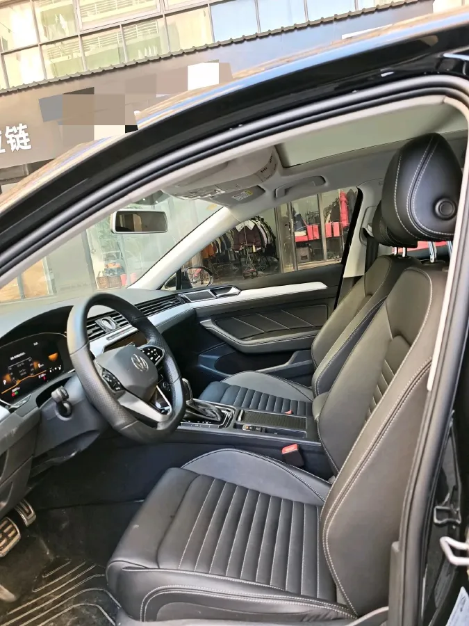 2025 Volkswagen Magotan 1.4T 150HP L4 7DCT,autocango,china used car exporter,china ev exporter,chinese used car exporter,chinese used ev exporter