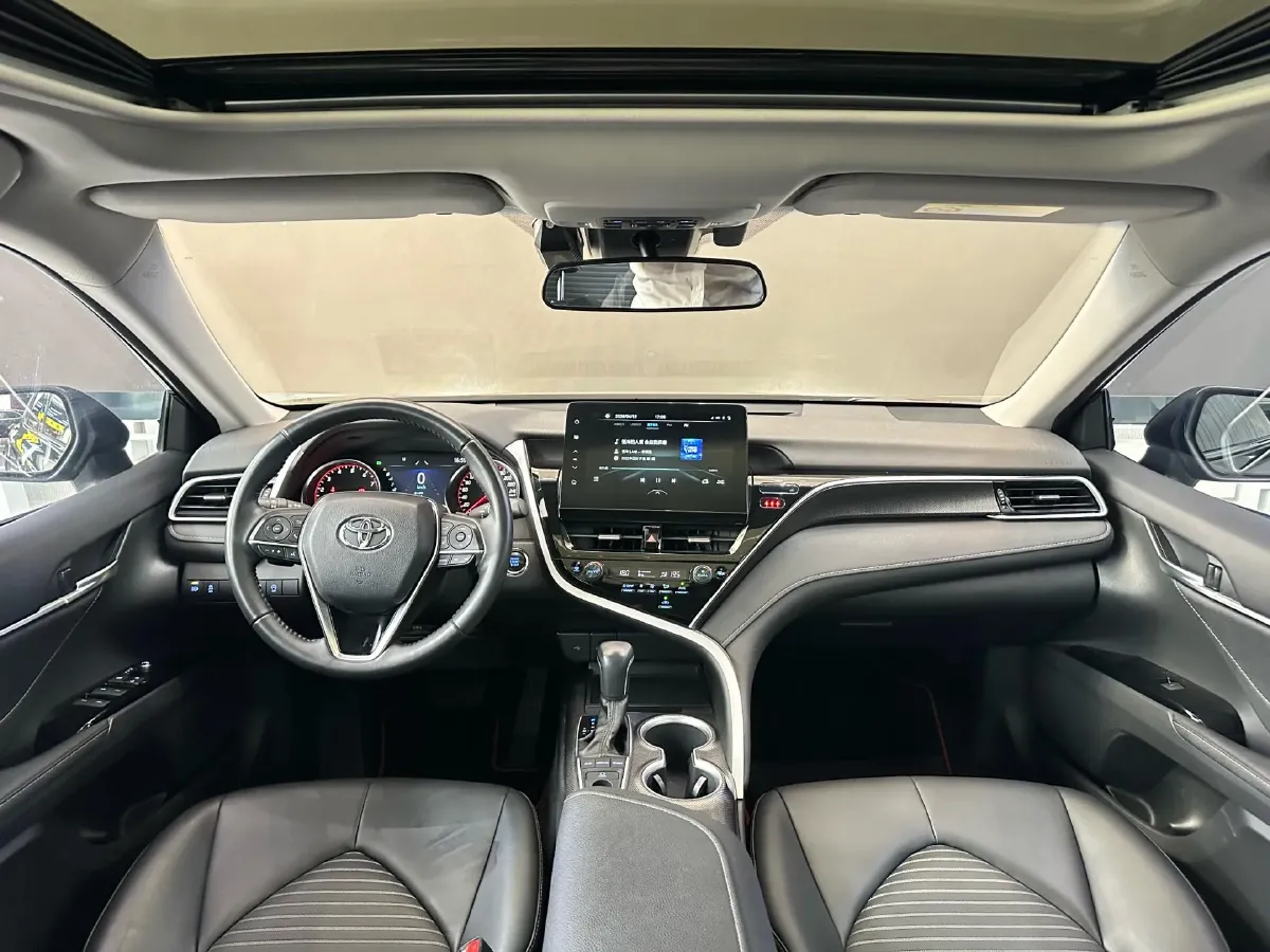 2023 Toyota Camry 2.0L 177HP L4 CVT,autocango,china used car exporter,china ev exporter,chinese used car exporter,chinese used ev exporter