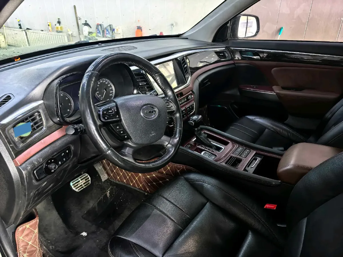 2017 GAC Trumpchi GS8 2.0T 201HP L4 6AT,autocango,china used car exporter,china ev exporter,chinese used car exporter,chinese used ev exporter