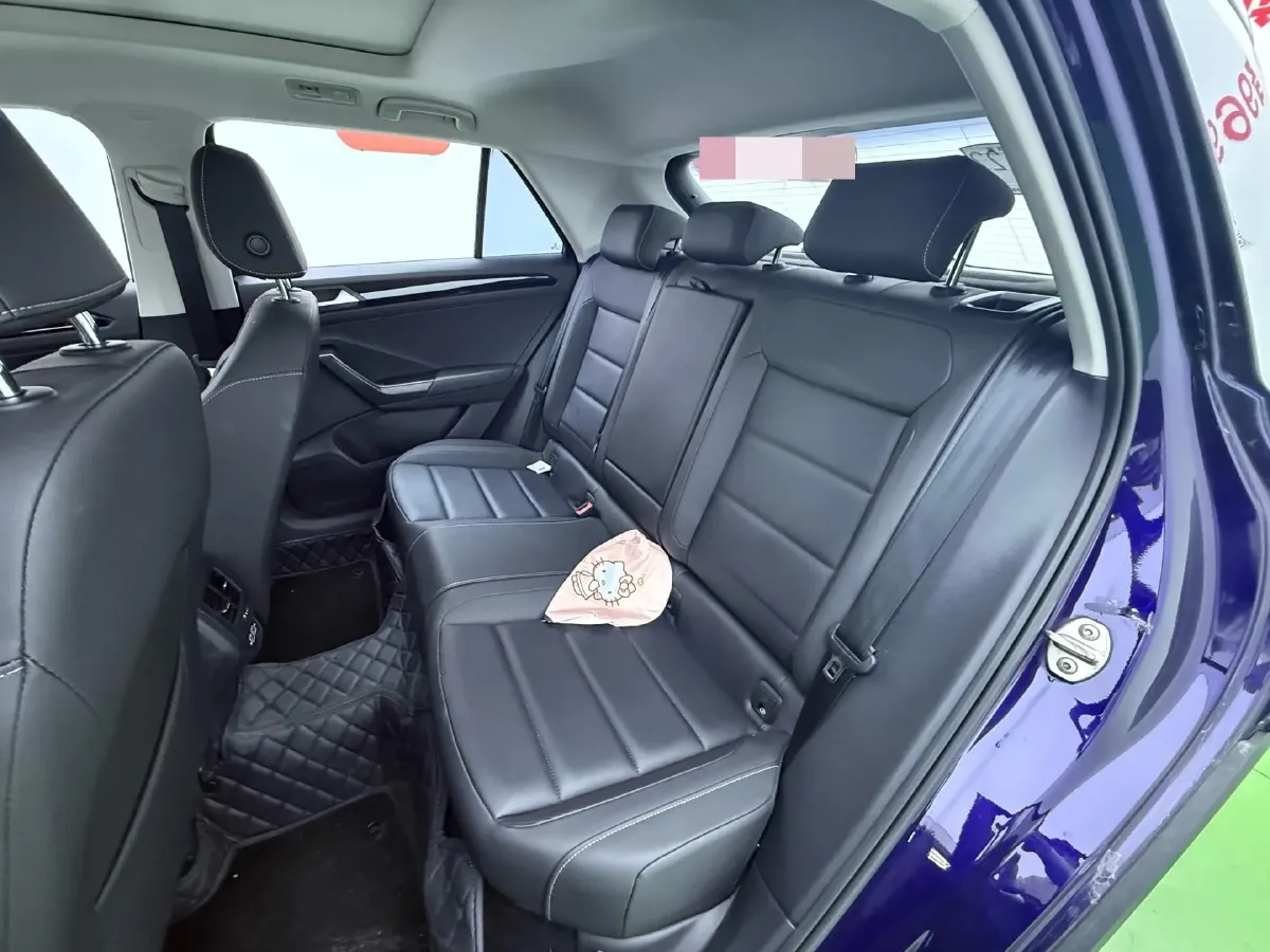 2020 Volkswagen T-Roc 1.4T 150HP L4 7DCT,autocango,china used car exporter,china ev exporter,chinese used car exporter,chinese used ev exporter