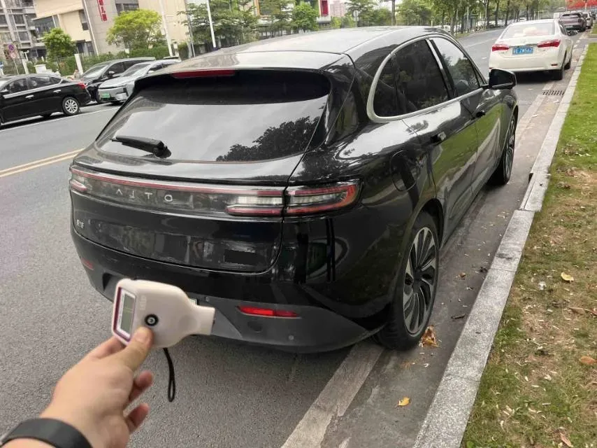 2022 AITO AITO M5 Range Extended 125HP REEV 40KWH,autocango,china used car exporter,china ev exporter,chinese used car exporter,chinese used ev exporter