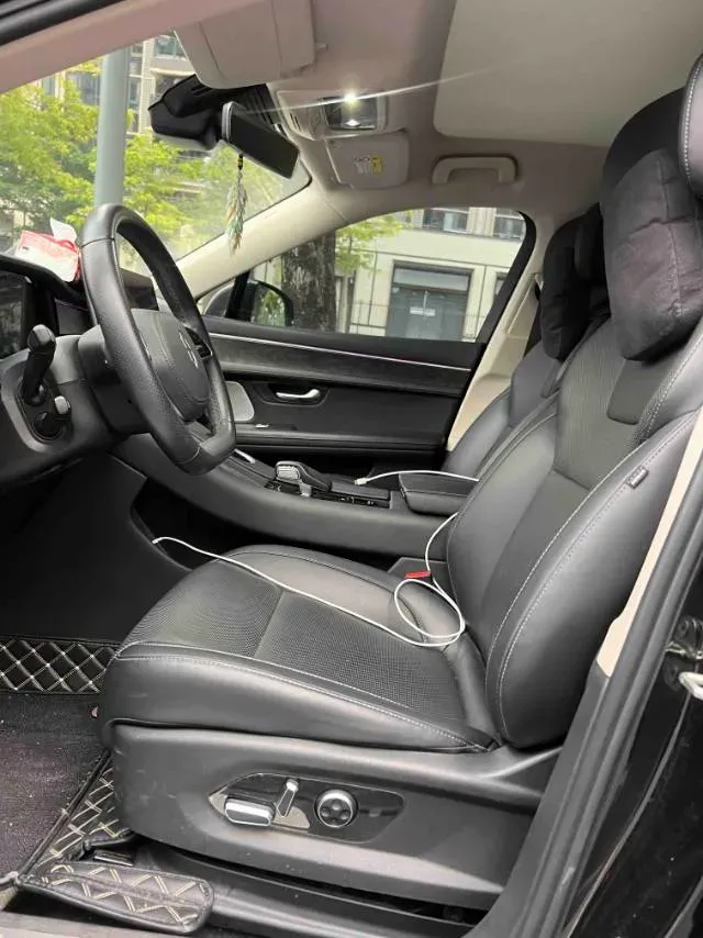 2022 AITO AITO M5 Range Extended 125HP REEV 40KWH,autocango,china used car exporter,china ev exporter,chinese used car exporter,chinese used ev exporter