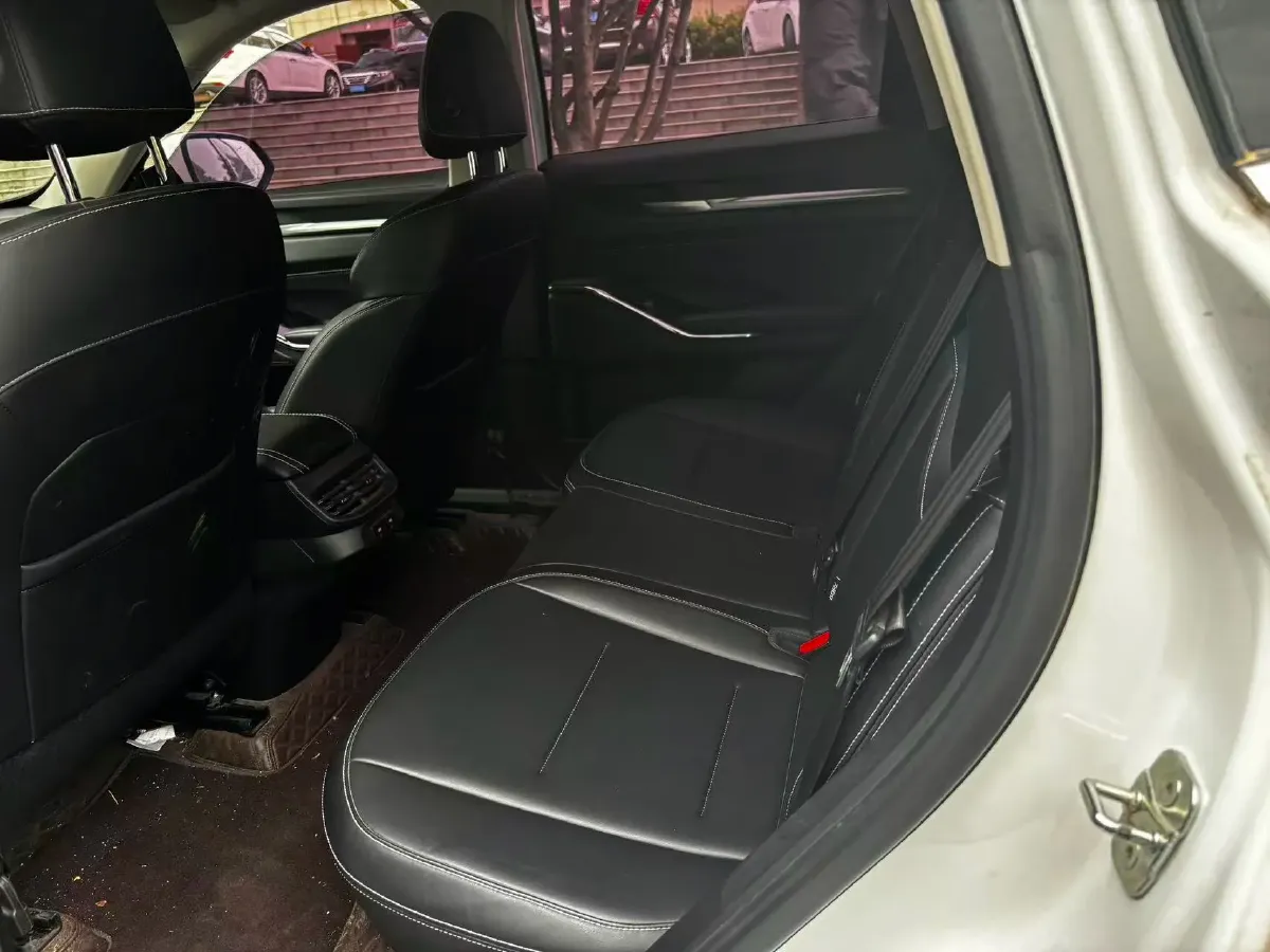 2021 Haval H6 1.5T 169HP L4 7DCT,autocango,china used car exporter,china ev exporter,chinese used car exporter,chinese used ev exporter