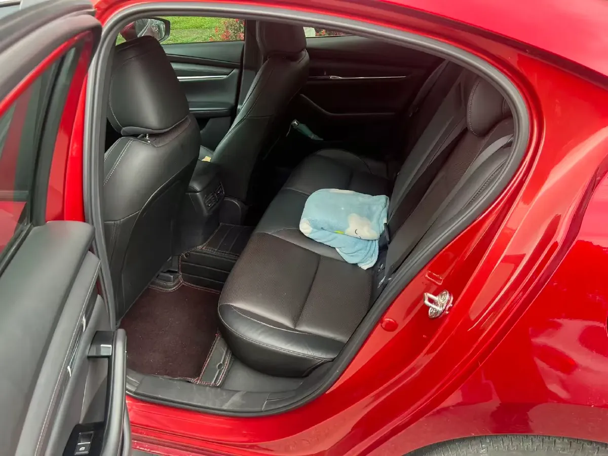 2020 Mazda 3 Axela 2.0L 158HP L4 6AT,autocango,china used car exporter,china ev exporter,chinese used car exporter,chinese used ev exporter