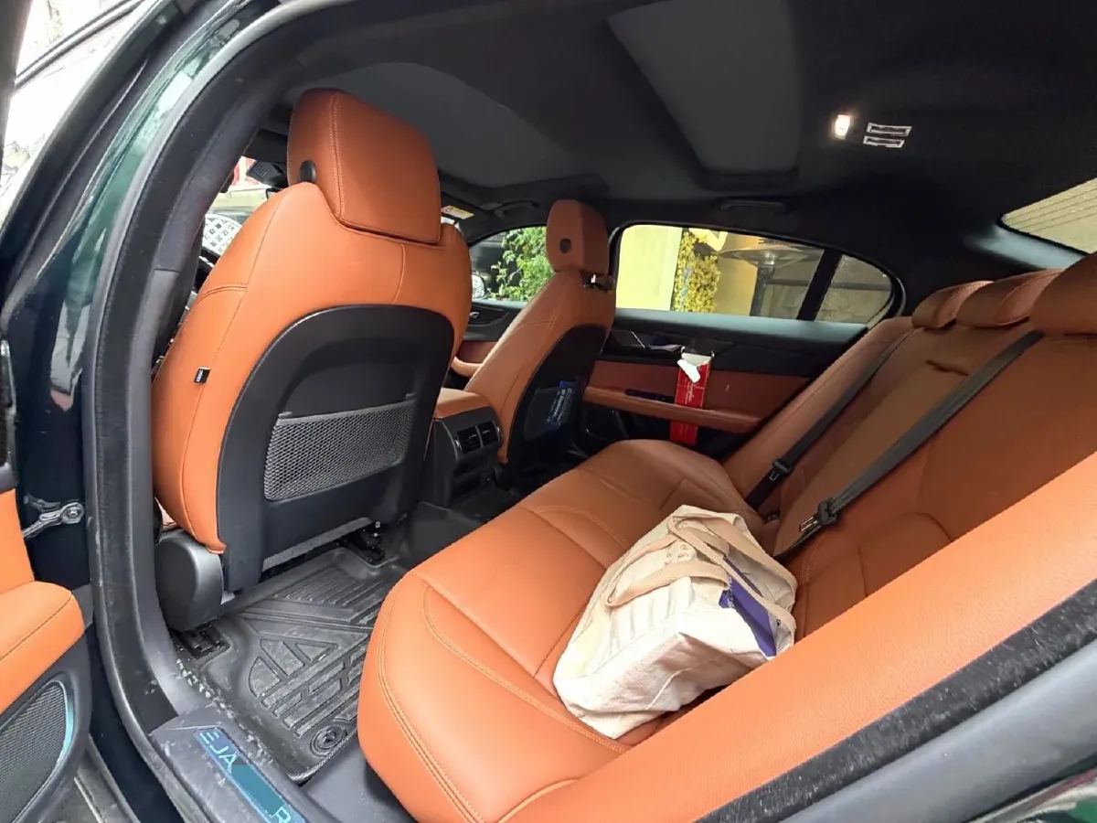 2024 Jaguar XEL 2.0T 250HP L4 8AT,autocango,china used car exporter,china ev exporter,chinese used car exporter,chinese used ev exporter