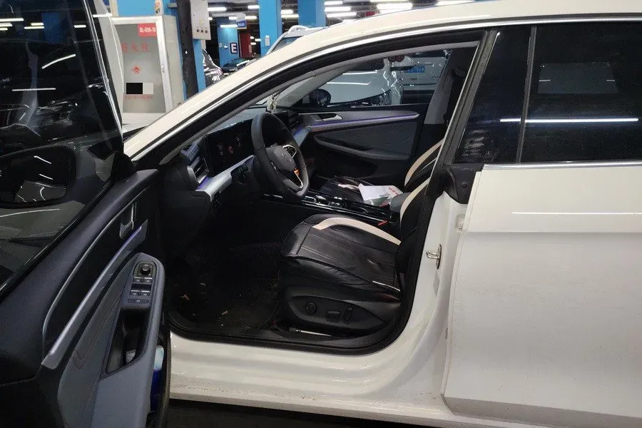 2022 Volkswagen Lavida 1.4T 150HP L4 7DCT,autocango,china used car exporter,china ev exporter,chinese used car exporter,chinese used ev exporter