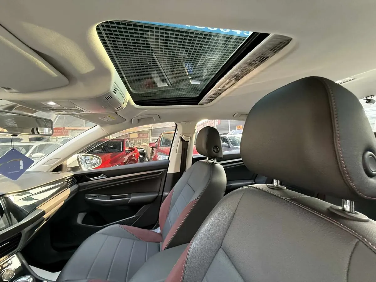 2019 Volkswagen Golf Sportsvan 1.6L 110HP L4 6AT,autocango,china used car exporter,china ev exporter,chinese used car exporter,chinese used ev exporter