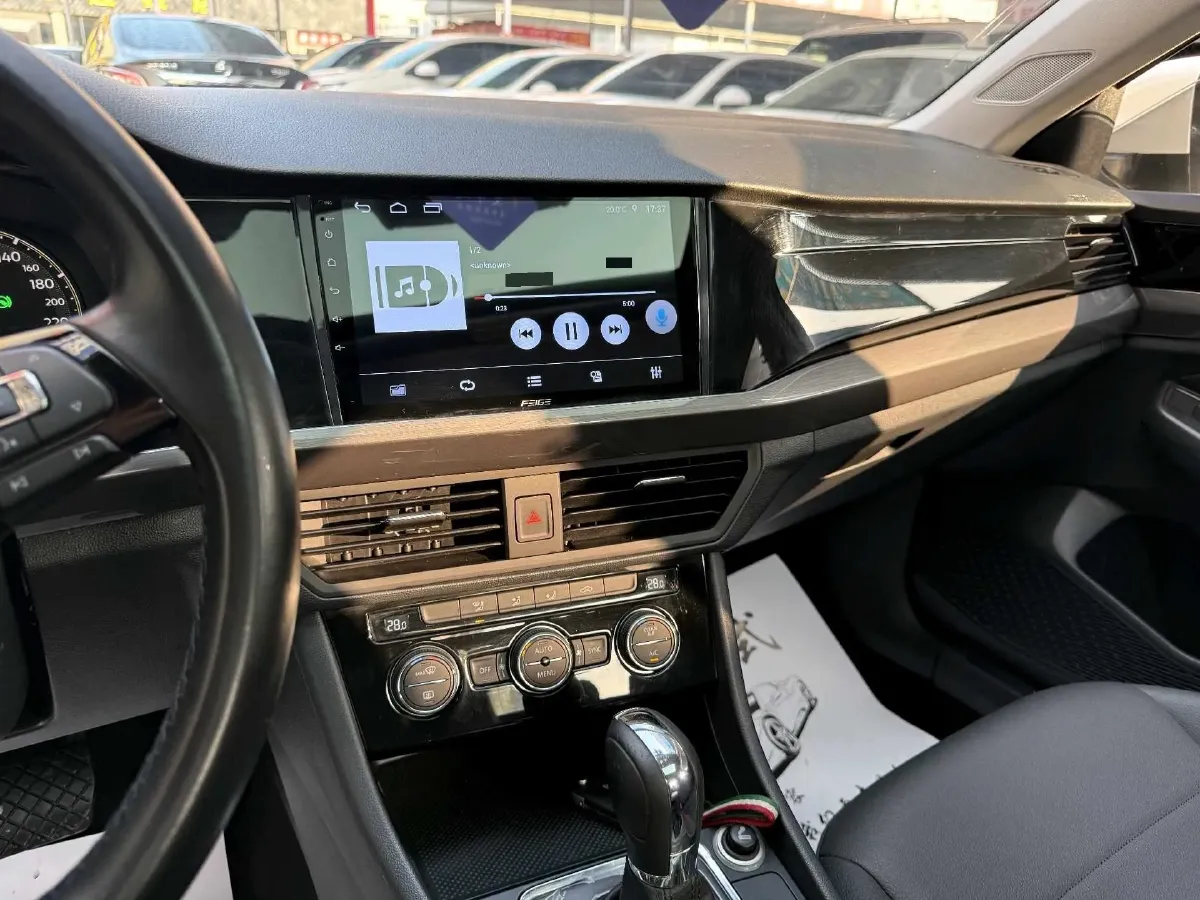 2019 Volkswagen Golf Sportsvan 1.6L 110HP L4 6AT,autocango,china used car exporter,china ev exporter,chinese used car exporter,chinese used ev exporter