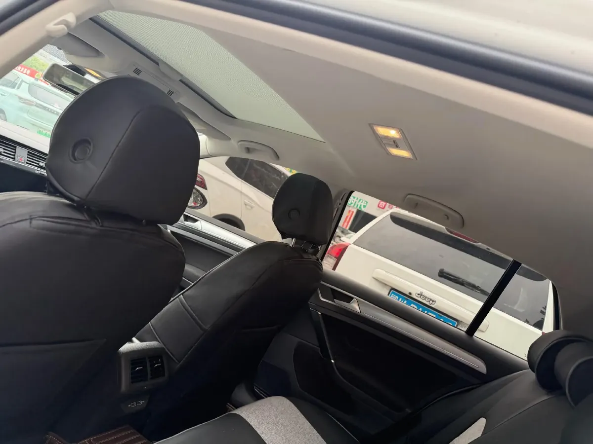 2019 Ford Focus 1.5T 184HP L3 8AT,autocango,china used car exporter,china ev exporter,chinese used car exporter,chinese used ev exporter