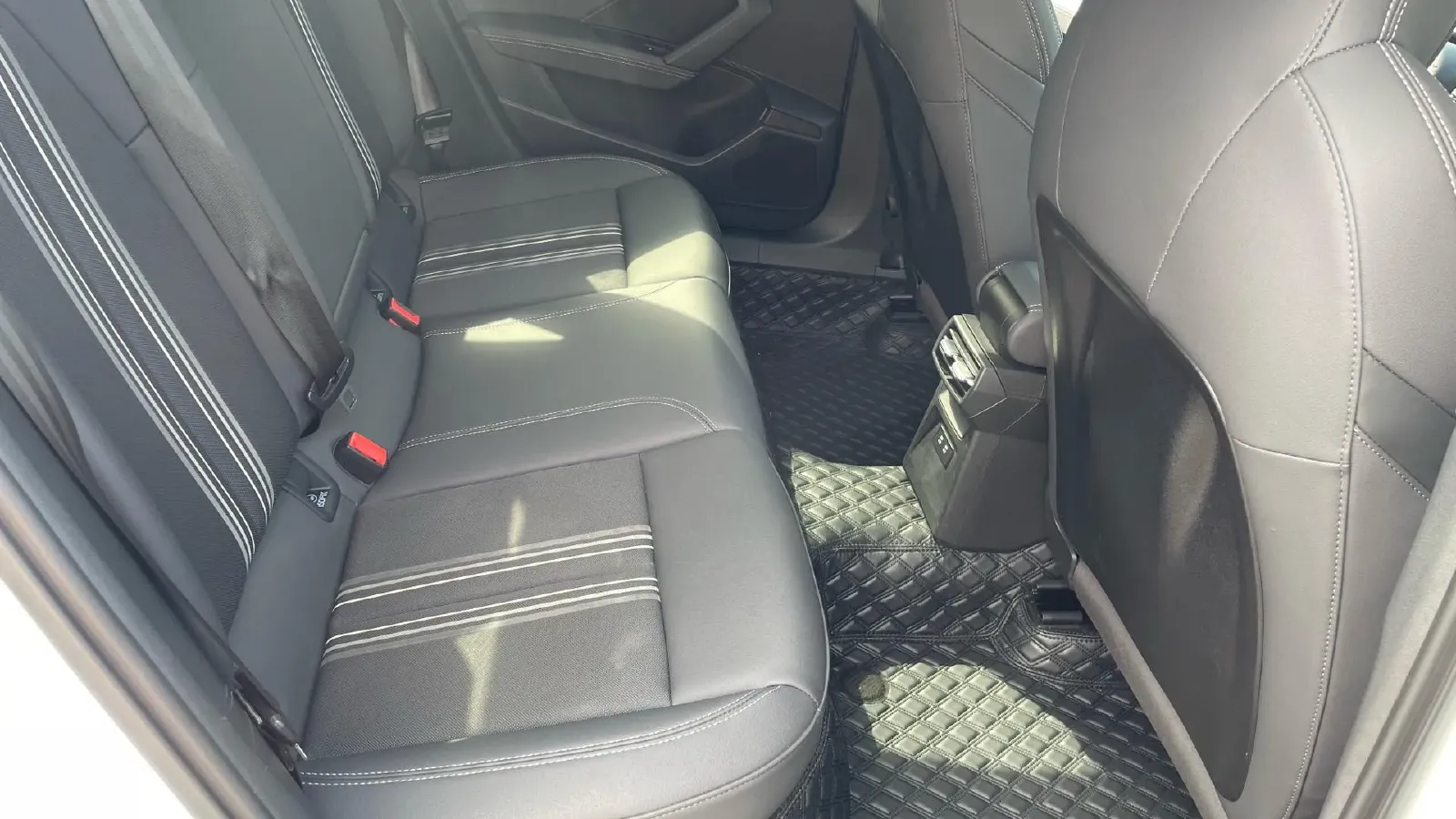 2022 Audi A3 1.4T 150HP L4 7DCT,autocango,china used car exporter,china ev exporter,chinese used car exporter,chinese used ev exporter