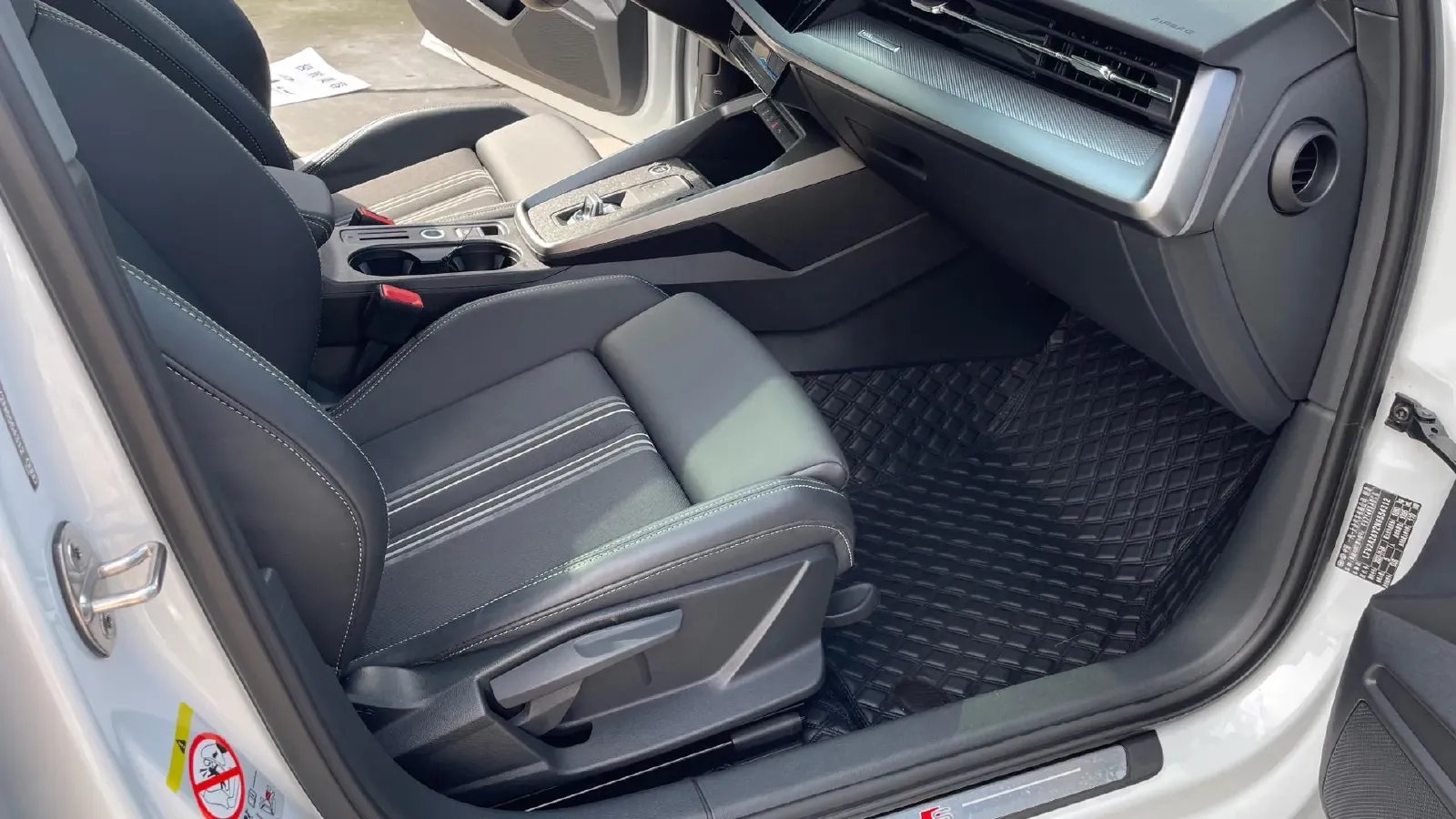 2022 Audi A3 1.4T 150HP L4 7DCT,autocango,china used car exporter,china ev exporter,chinese used car exporter,chinese used ev exporter