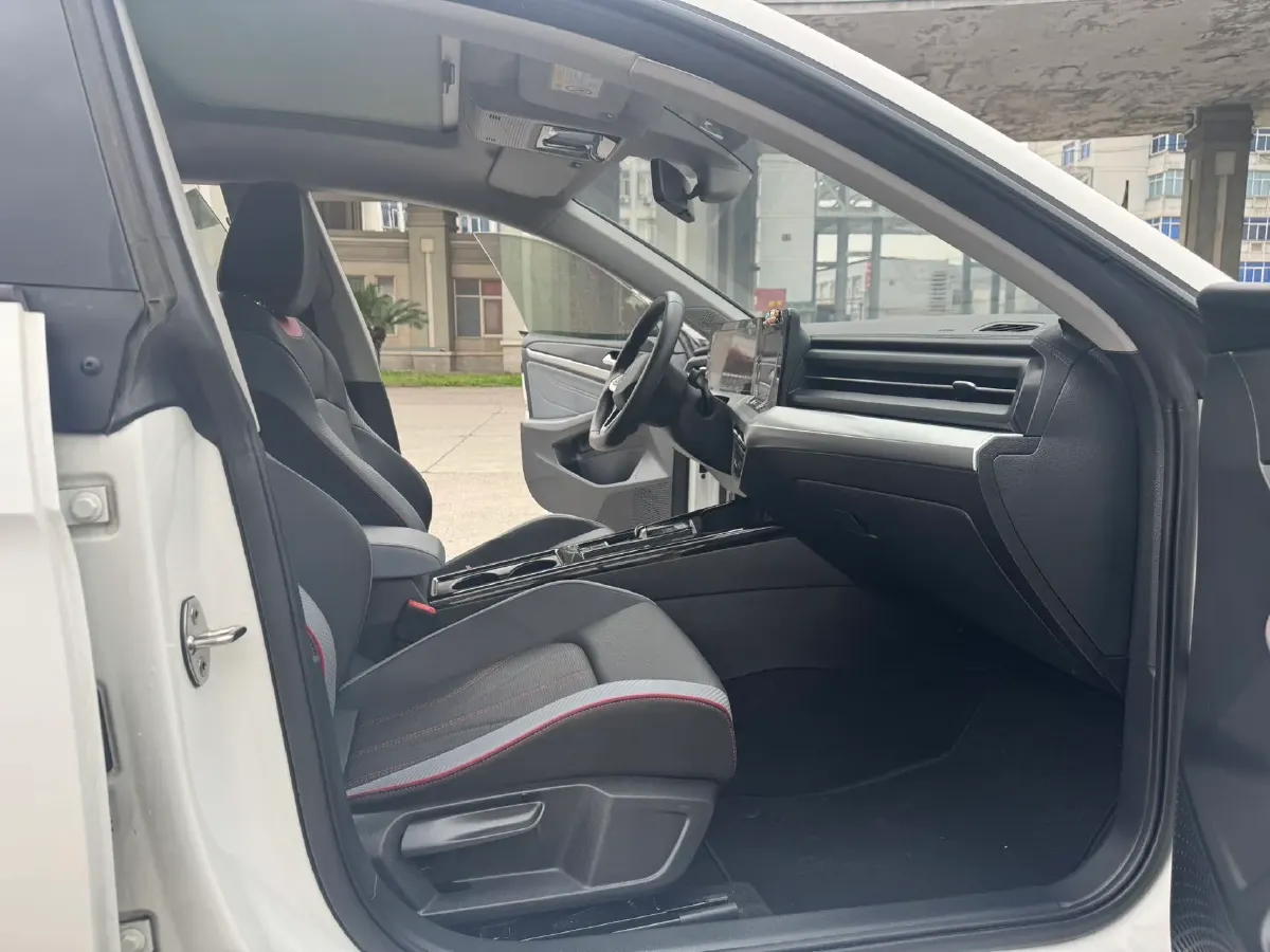 2022 Volkswagen Lavida 1.4T 150HP L4 7DCT,autocango,china used car exporter,china ev exporter,chinese used car exporter,chinese used ev exporter