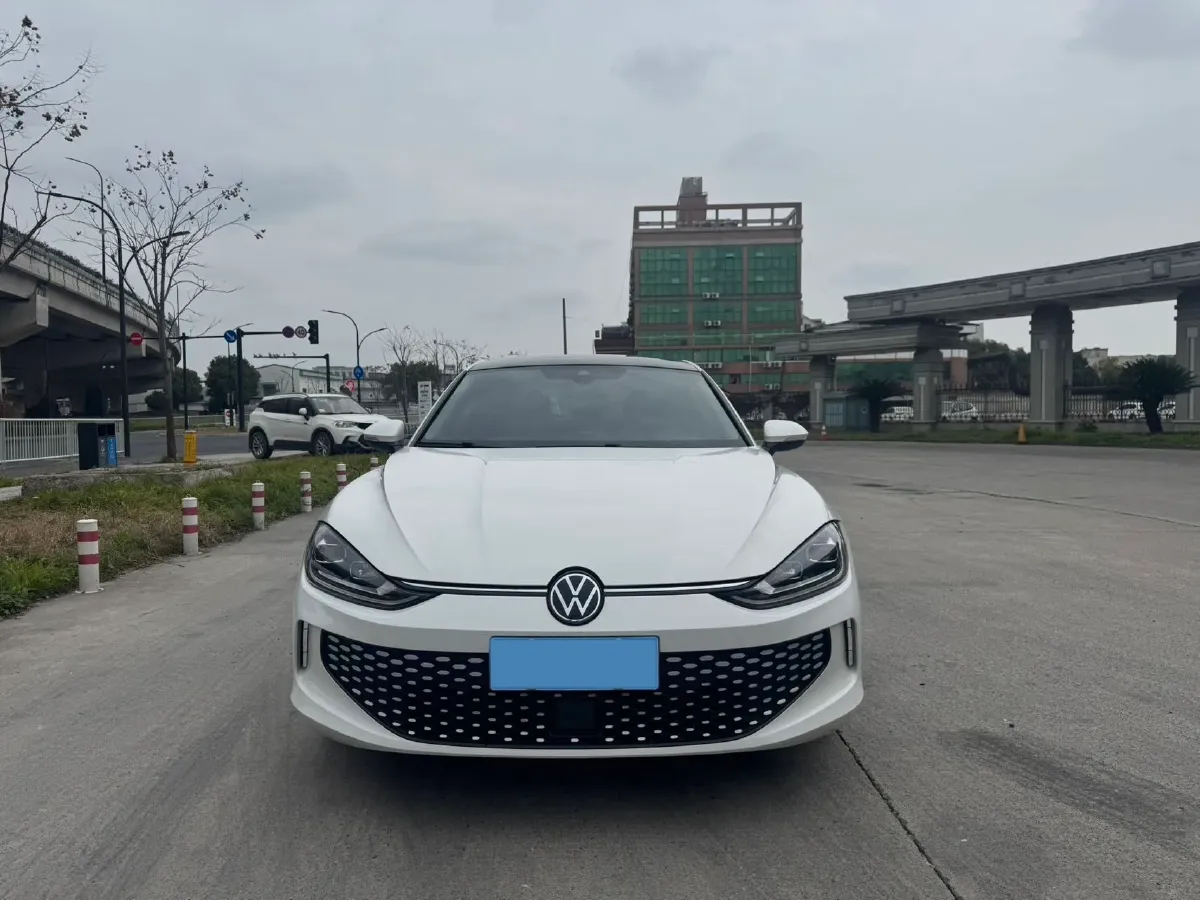 2022 Volkswagen Lavida 1.4T 150HP L4 7DCT,autocango,china used car exporter,china ev exporter,chinese used car exporter,chinese used ev exporter