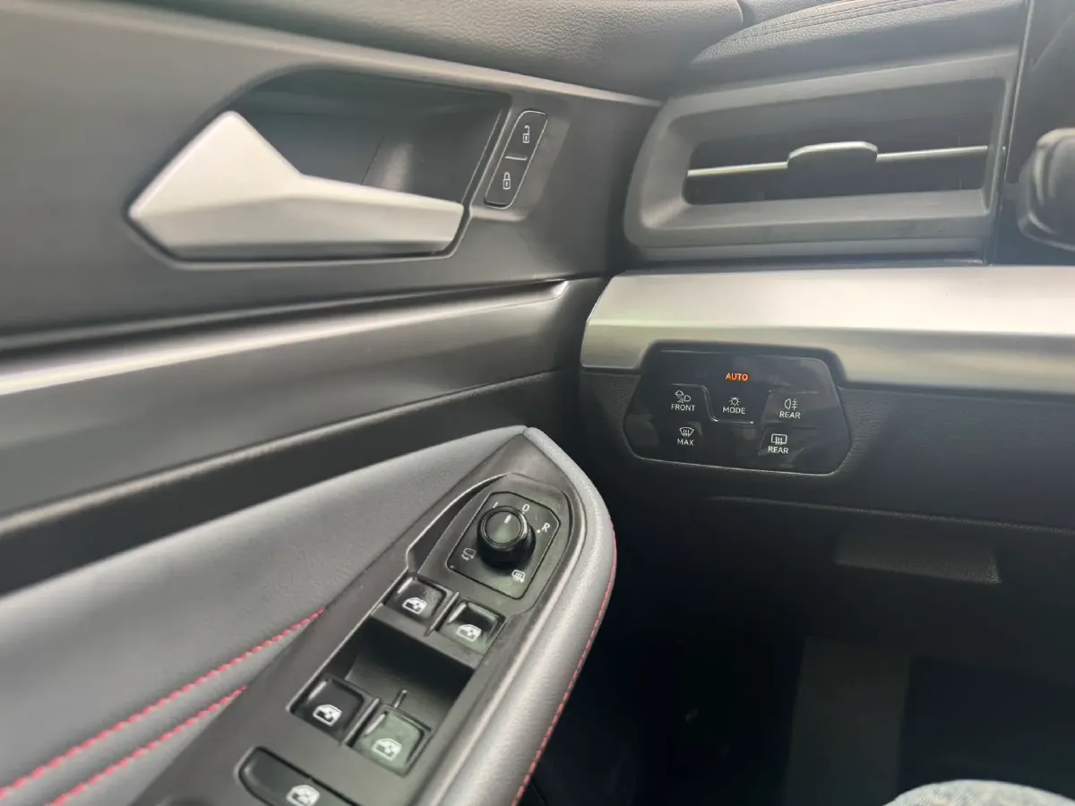 2022 Volkswagen Lavida 1.4T 150HP L4 7DCT,autocango,china used car exporter,china ev exporter,chinese used car exporter,chinese used ev exporter