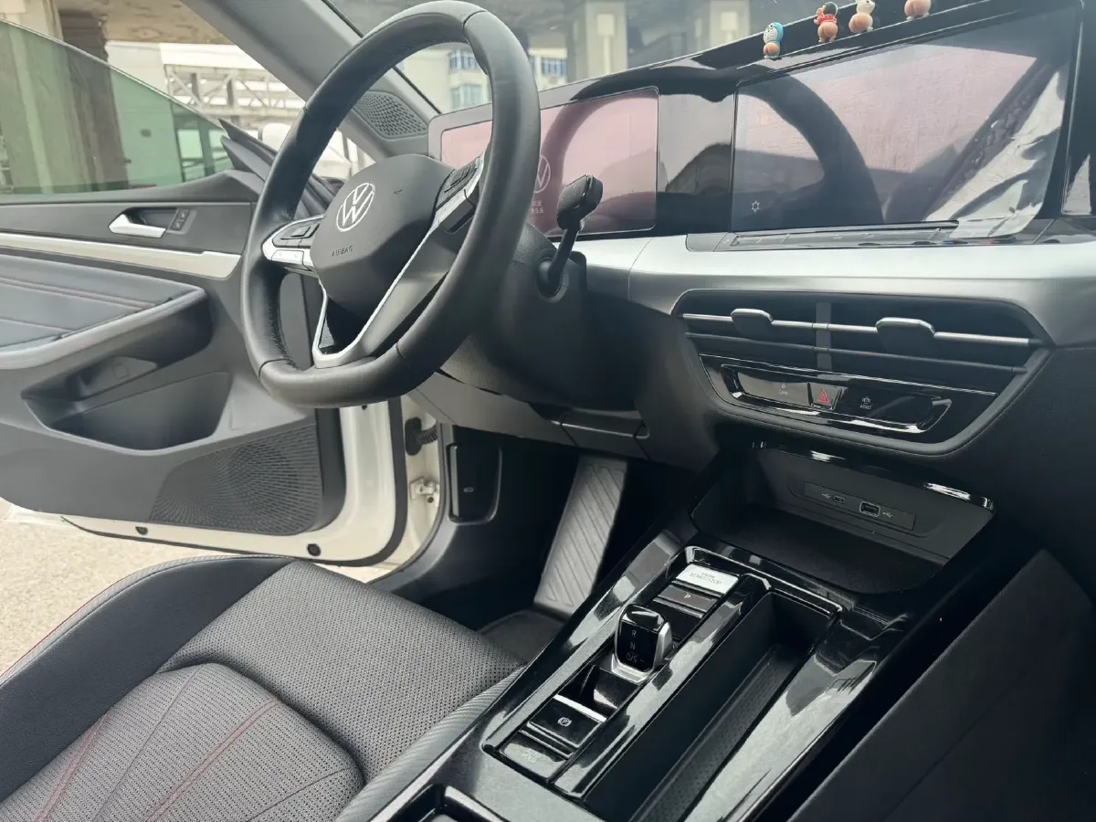 2022 Volkswagen Lavida 1.4T 150HP L4 7DCT,autocango,china used car exporter,china ev exporter,chinese used car exporter,chinese used ev exporter