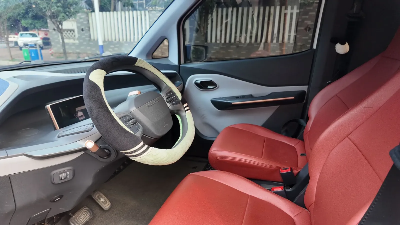 2021 WuLing Nano EV BEV 28KWH,autocango,china used car exporter,china ev exporter,chinese used car exporter,chinese used ev exporter