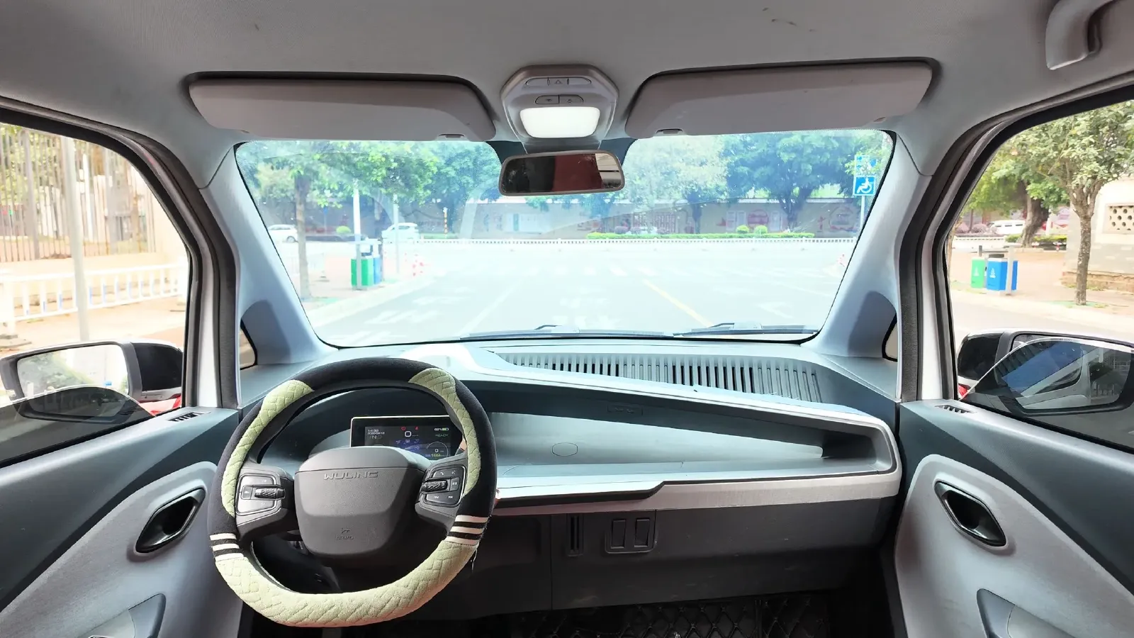 2021 WuLing Nano EV BEV 28KWH,autocango,china used car exporter,china ev exporter,chinese used car exporter,chinese used ev exporter