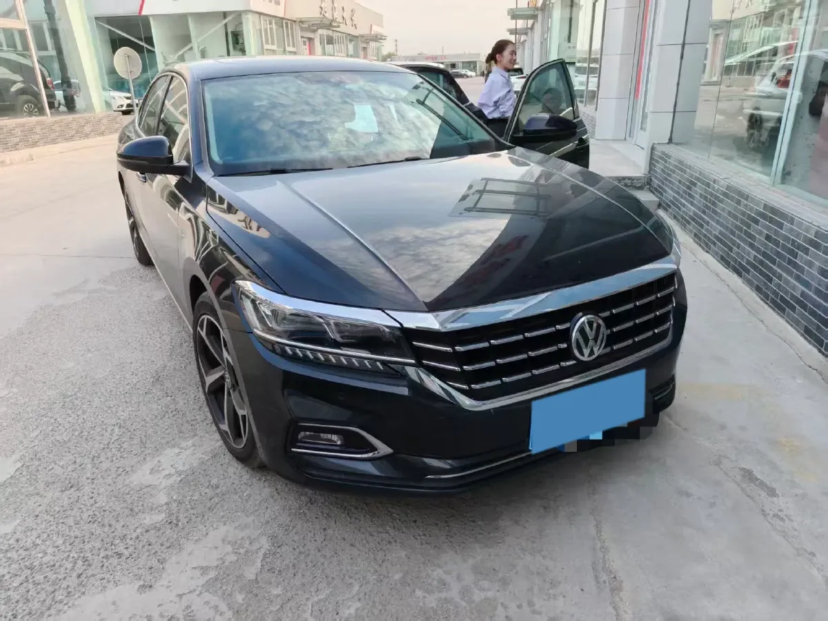 2019 Volvo V40 1.5T 152HP L4 6AT,autocango,china used car exporter,china ev exporter,chinese used car exporter,chinese used ev exporter