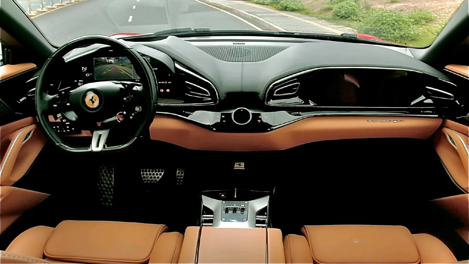 2023 Ferrari Purosangue 6.5L 725HP V12 8DCT,autocango,china used car exporter,china ev exporter,chinese used car exporter,chinese used ev exporter