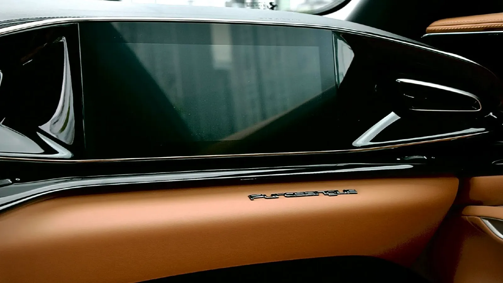 2023 Ferrari Purosangue 6.5L 725HP V12 8DCT,autocango,china used car exporter,china ev exporter,chinese used car exporter,chinese used ev exporter