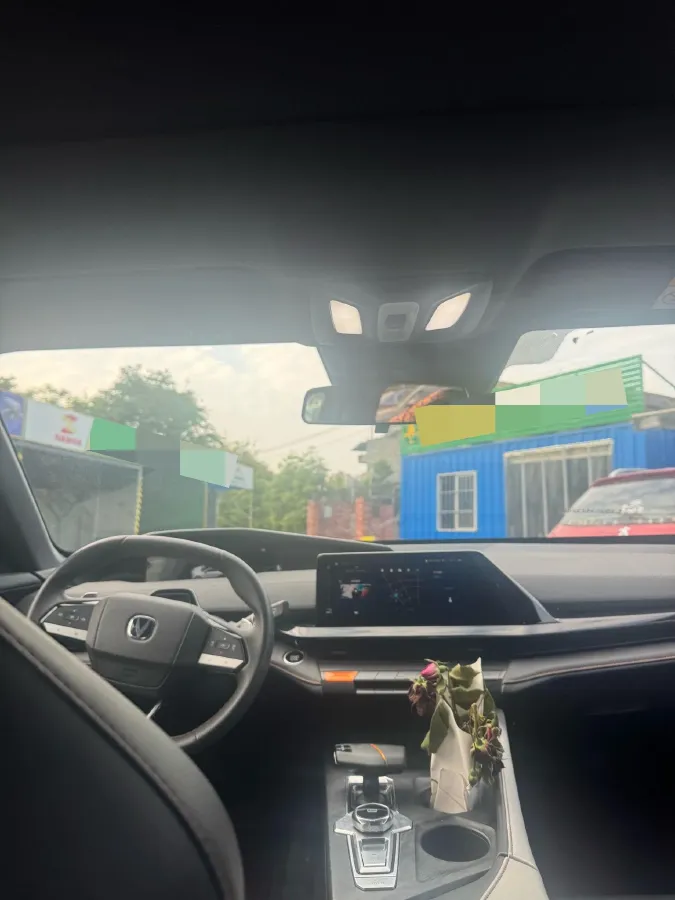 2023 ChangAn UNI-V 1.5T 188HP L4 7DCT,autocango,china used car exporter,china ev exporter,chinese used car exporter,chinese used ev exporter