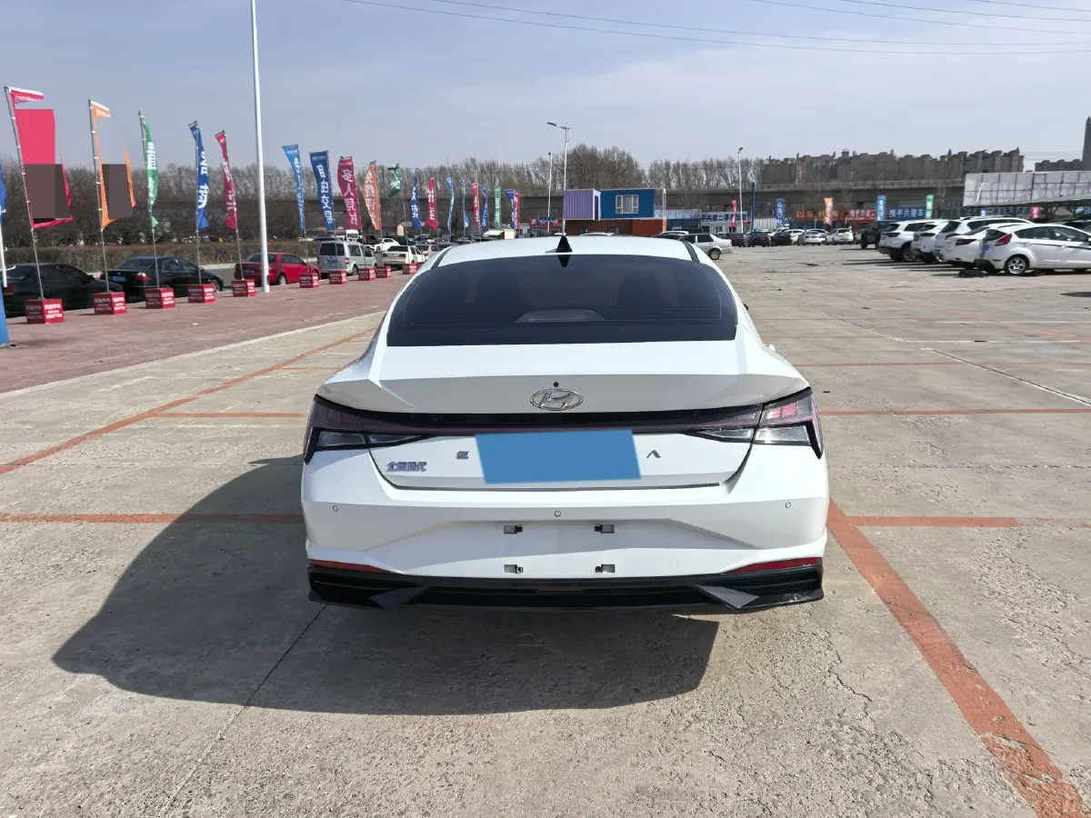 2021 Hyundai Elantra 1.5L 115HP L4 CVT,autocango,china used car exporter,china ev exporter,chinese used car exporter,chinese used ev exporter