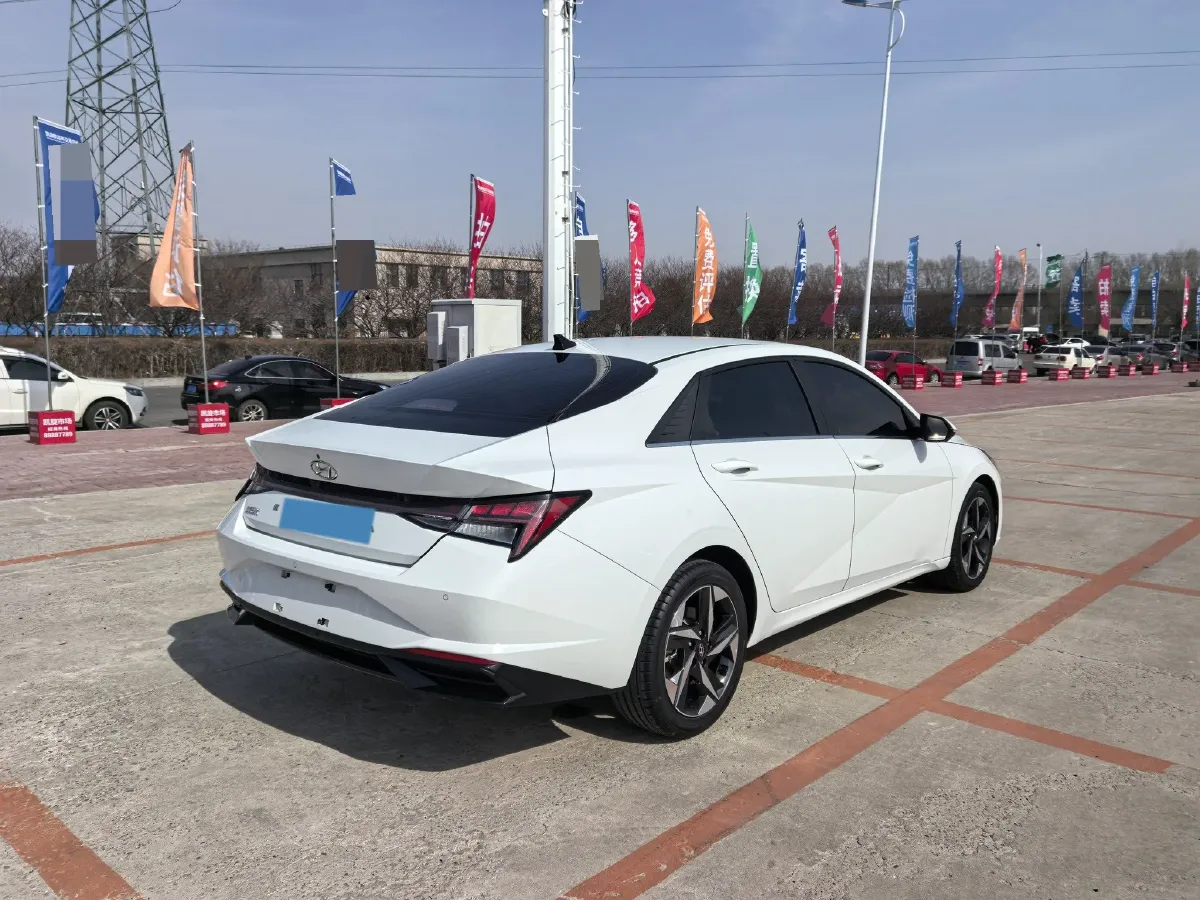 2021 Hyundai Elantra 1.5L 115HP L4 CVT,autocango,china used car exporter,china ev exporter,chinese used car exporter,chinese used ev exporter