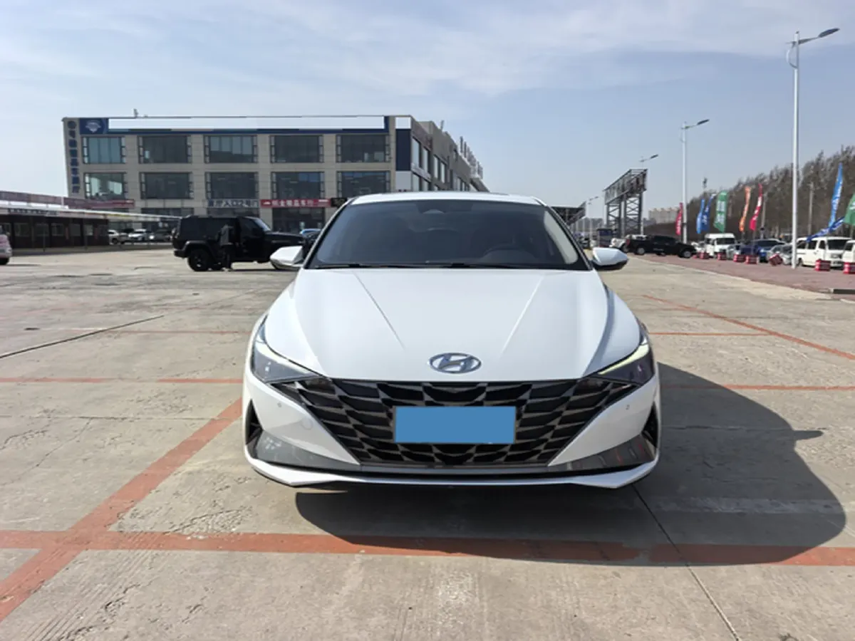 2021 Hyundai Elantra 1.5L 115HP L4 CVT,autocango,china used car exporter,china ev exporter,chinese used car exporter,chinese used ev exporter