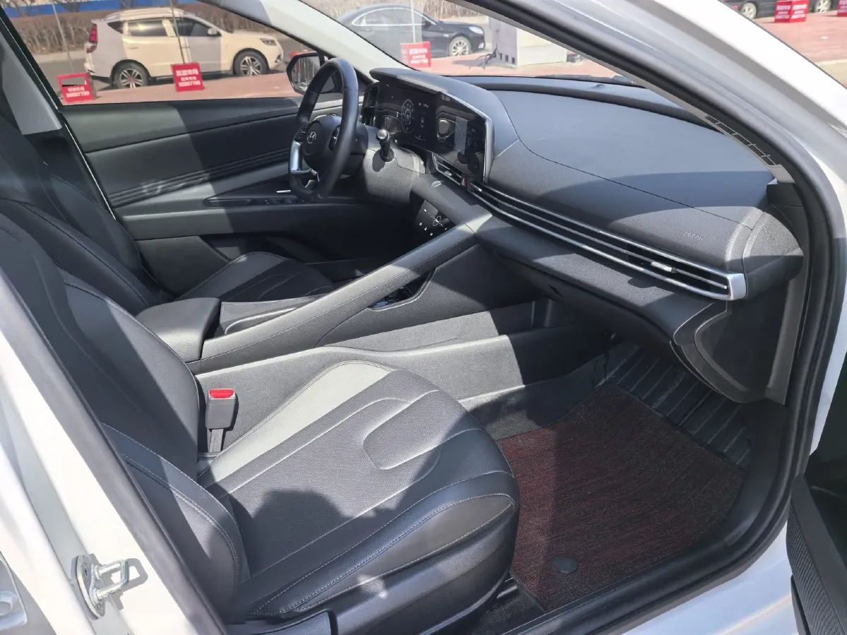 2021 Hyundai Elantra 1.5L 115HP L4 CVT,autocango,china used car exporter,china ev exporter,chinese used car exporter,chinese used ev exporter