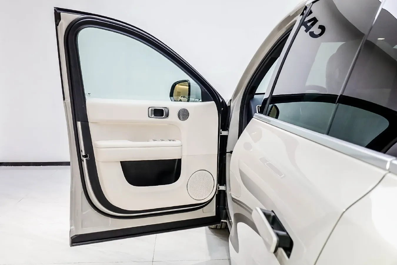 2024 Li L6 Range Extended 154HP L4 REEV 36.8KWH,autocango,china used car exporter,china ev exporter,chinese used car exporter,chinese used ev exporter