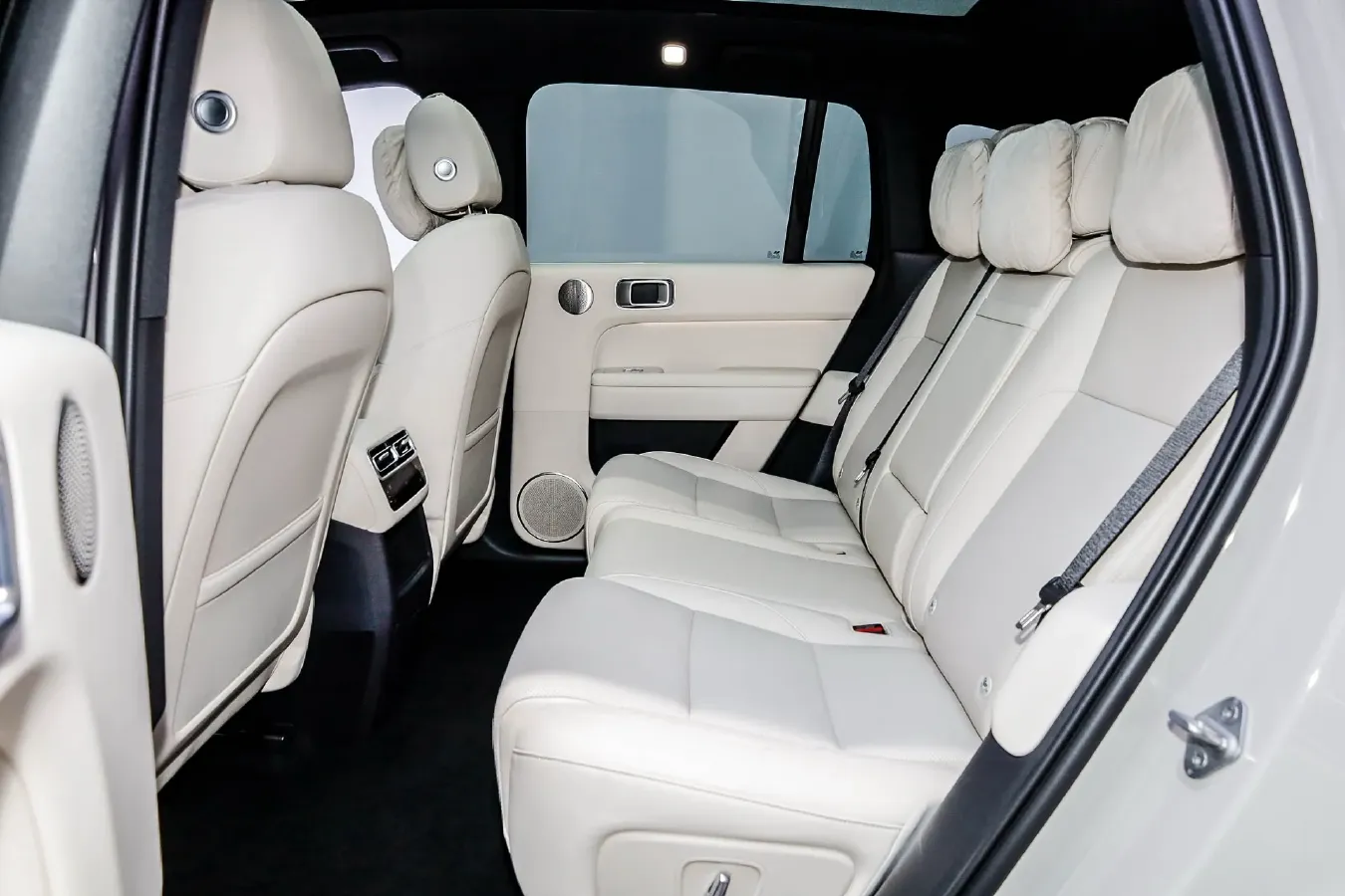 2024 Li L6 Range Extended 154HP L4 REEV 36.8KWH,autocango,china used car exporter,china ev exporter,chinese used car exporter,chinese used ev exporter