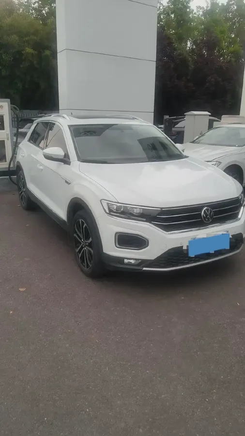 2022 Volkswagen T-Roc 1.4T 150HP L4 7DCT,autocango,china used car exporter,china ev exporter,chinese used car exporter,chinese used ev exporter