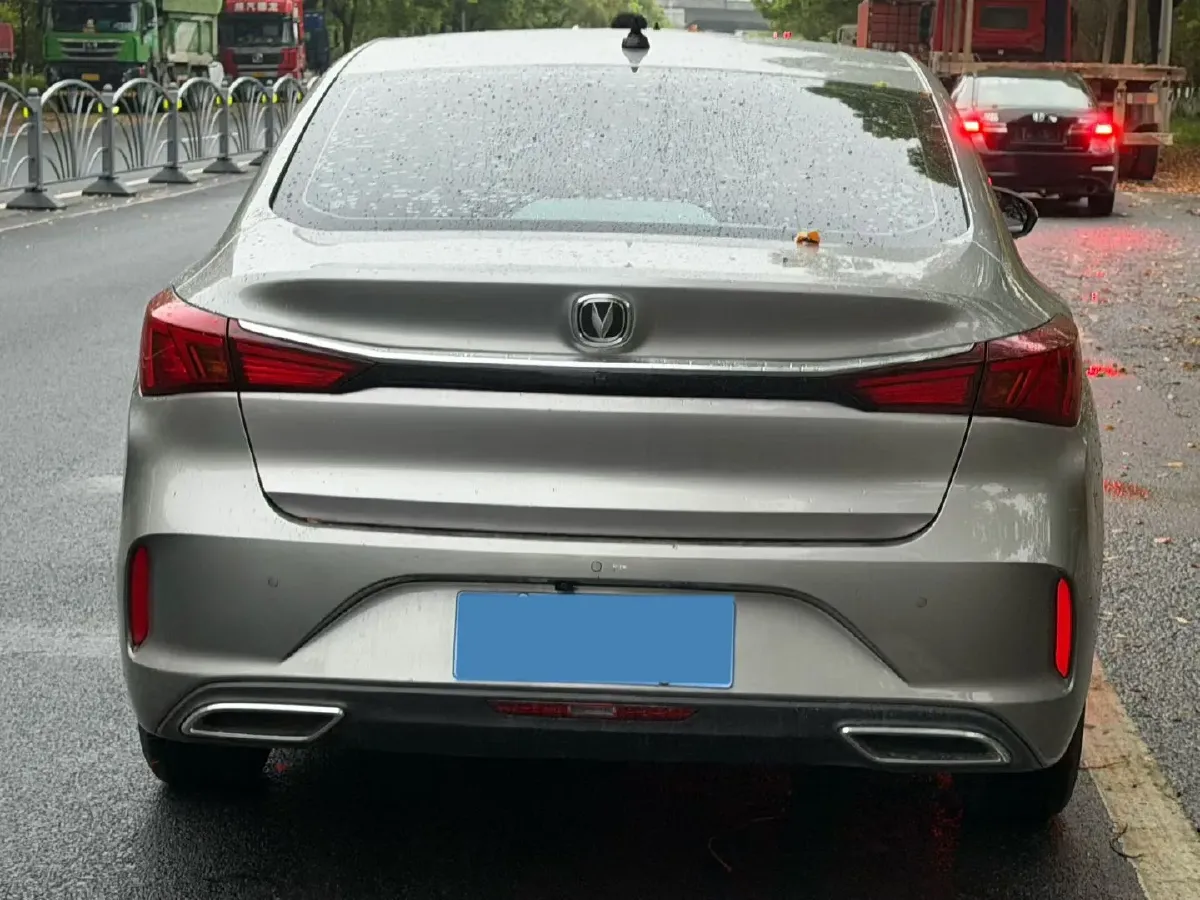 2021 ChangAn Eado 1.4T 160HP L4 7DCT,autocango,china used car exporter,china ev exporter,chinese used car exporter,chinese used ev exporter