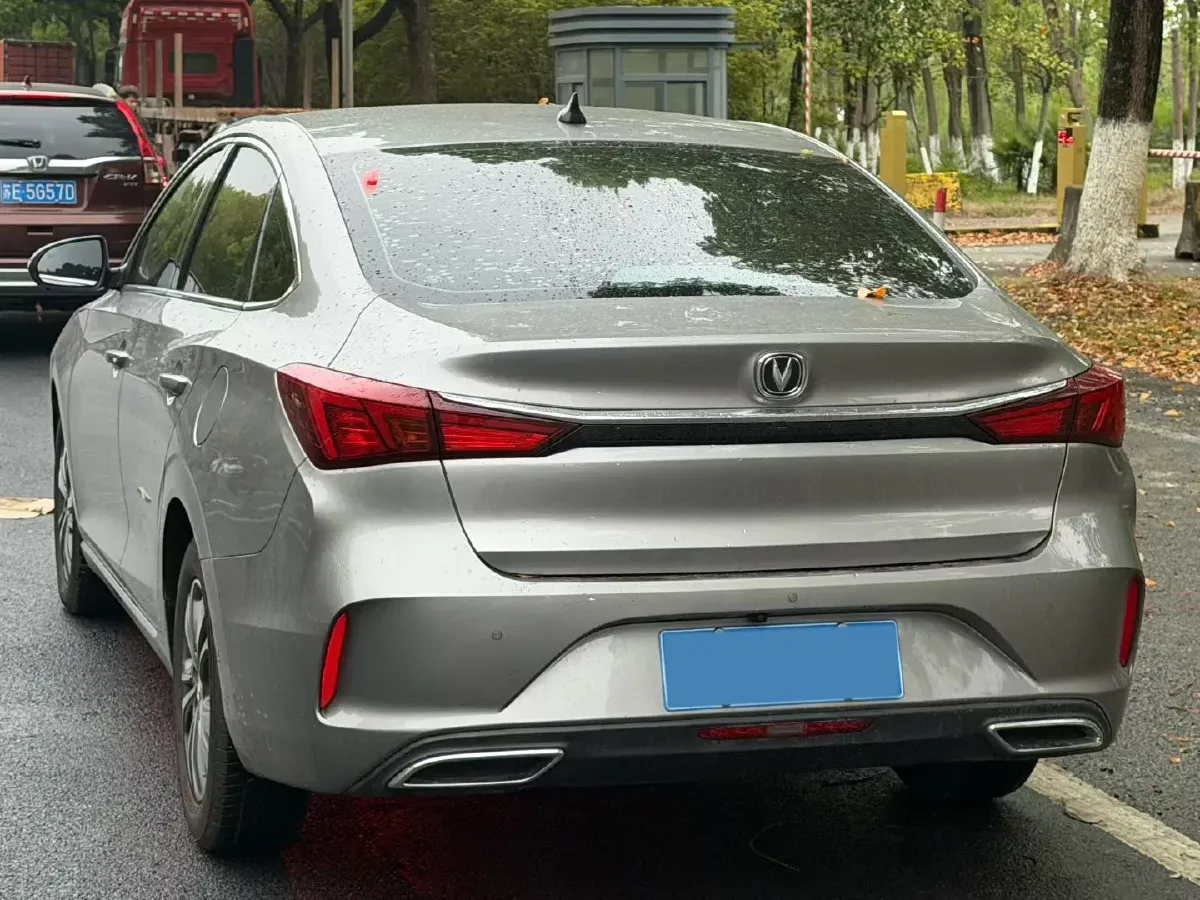 2021 ChangAn Eado 1.4T 160HP L4 7DCT,autocango,china used car exporter,china ev exporter,chinese used car exporter,chinese used ev exporter