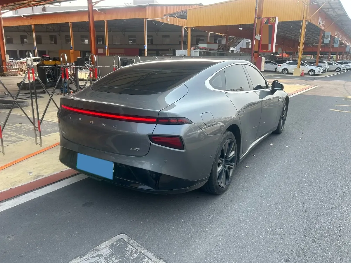 2022 Xpeng P7 BEV 60.2KWH,autocango,china used car exporter,china ev exporter,chinese used car exporter,chinese used ev exporter