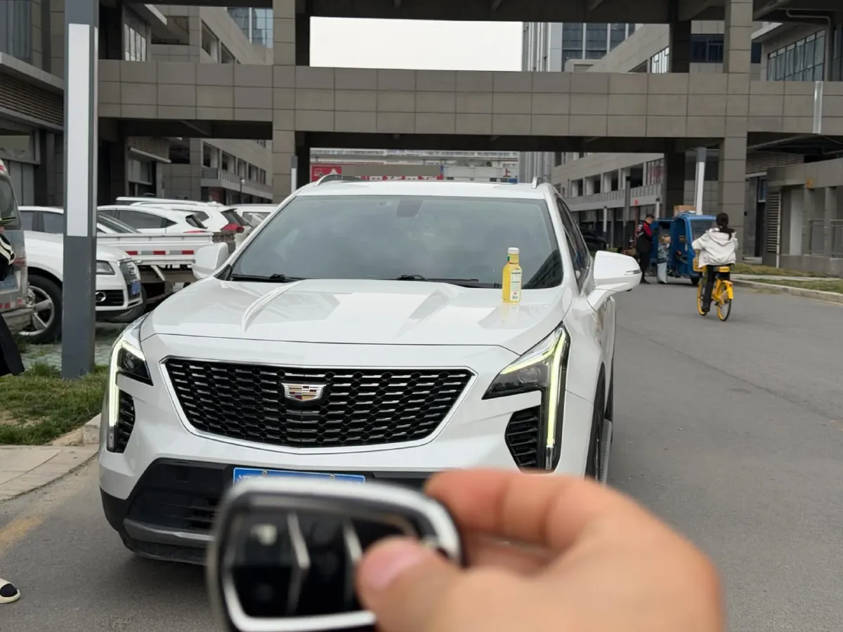 2021 Cadillac XT4 2.0T 237HP L4 9AT,autocango,china used car exporter,china ev exporter,chinese used car exporter,chinese used ev exporter