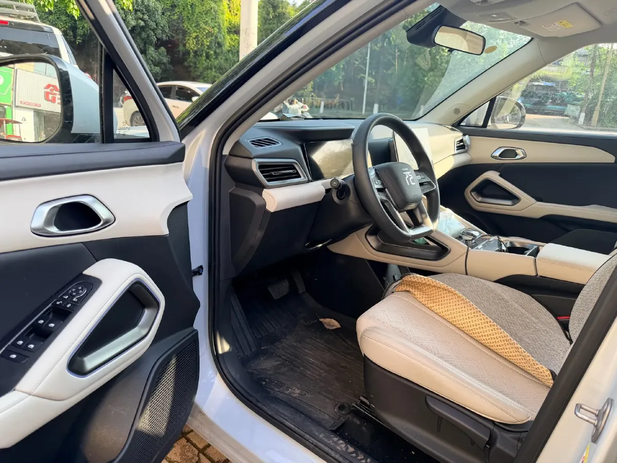 2024 BYD YuanUP BEV 45.12KWH,autocango,china used car exporter,china ev exporter,chinese used car exporter,chinese used ev exporter