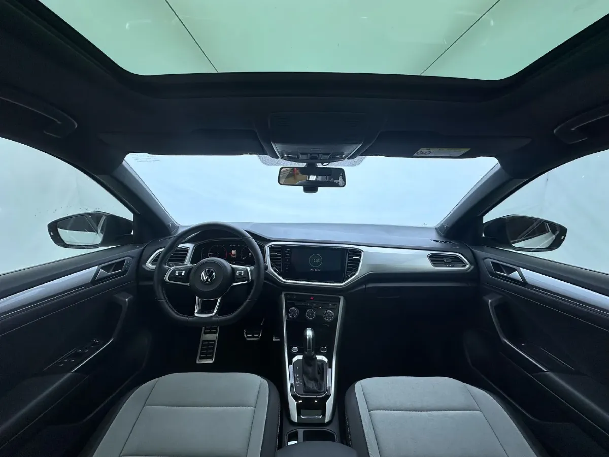 2022 Volkswagen T-Roc 1.4T 150HP L4 7DCT,autocango,china used car exporter,china ev exporter,chinese used car exporter,chinese used ev exporter