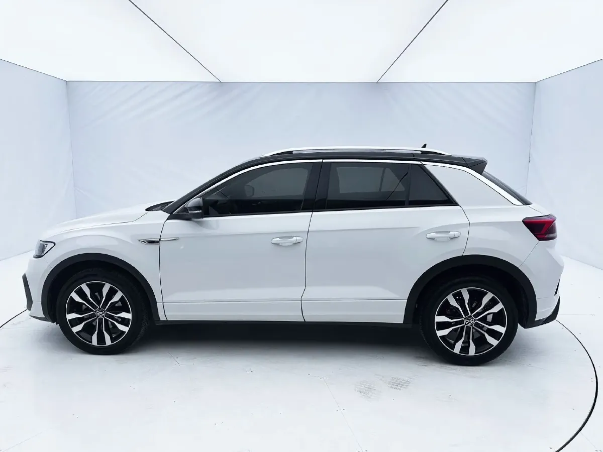 2022 Volkswagen T-Roc 1.4T 150HP L4 7DCT,autocango,china used car exporter,china ev exporter,chinese used car exporter,chinese used ev exporter